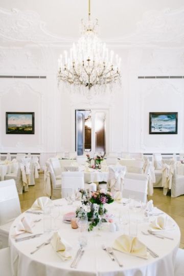 Heiraten im Schloss Wilhelminenberg mit Blick über Wien