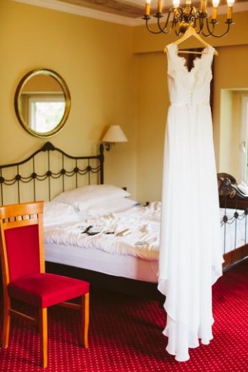 Eine Hochzeit in kaiserlich königlichem Ambiente am Fuße der Rax in den Gärten von Schloss Wartholz