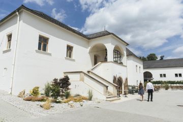 Kleine aber feine Hochzeit auf einem Freigut mitten im Grünen im wunderschönen Niederösterreich
