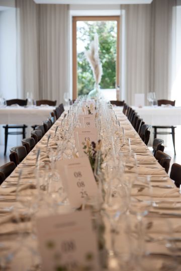 Eine entspannte und authentische Hochzeit im Refugium Hochstrass