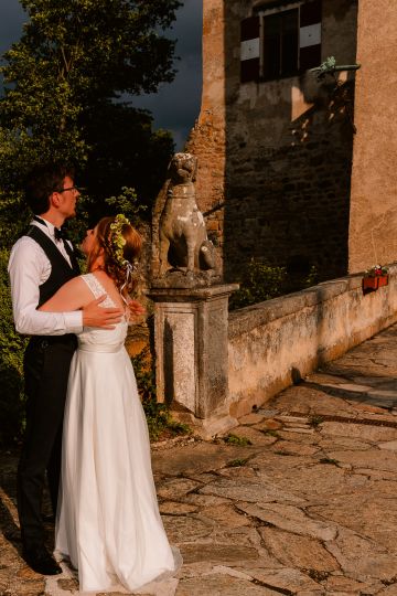 Regen, Romantik und Retro: Eine Vintage Hochzeit im Schloss Ottenstein