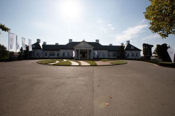 Liebe auf dem Grün: Ein Hochzeitstag im Golfclub Fontana voller Birdies und Herzklopfen