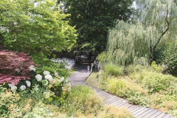Tierisch entspannte Sommerhochzeit im Landgasthaus zur Krone in Gaaden bei Mödling