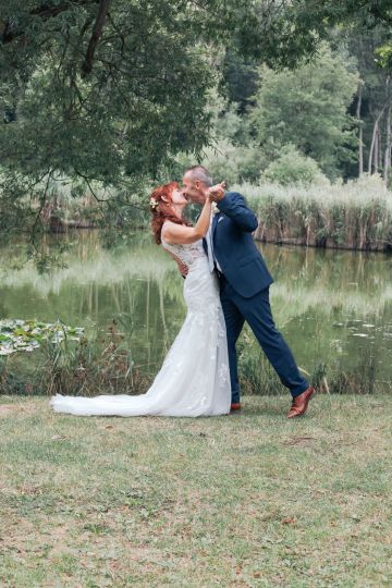 Ein Hauch von Ewigkeit: Klassisch Romantische Hochzeit im Landgasthof zur Krone in Gaaden