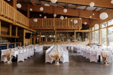 Boho-Hochzeit im Country Style im Gallien Bräu im Waldviertel in Niederösterreich