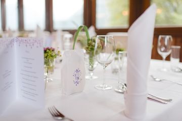 Hochzeitsreportage in Oberösterreich: Seecafe Restaurant Spitzvilla