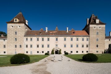 Hochzeitsreportage in Niederösterreich: Schloss Walpersdorf