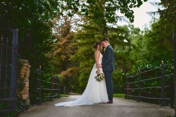 Wunderschöne, klassische Hochzeit im Schloss Margarethen am Moos