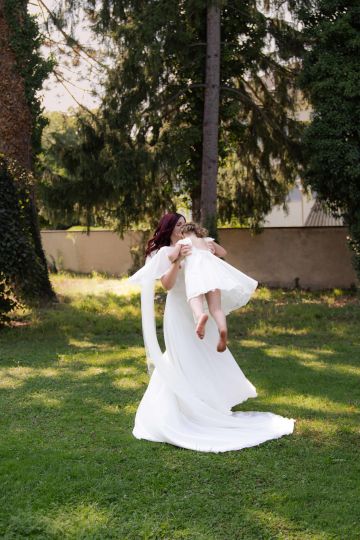 Zeitlose Eleganz: Die klassische Sommerhochzeit