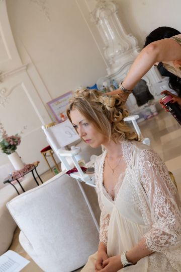 Ein Hochzeitstag zwischen Eleganz und echten Momenten im Schloss Hof