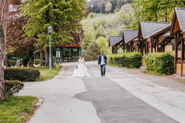 Moderne Hochzeit im Restaurant 1809 Bergisel Innsbruck