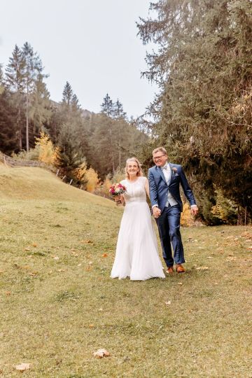  Traditionelle Herbsthochzeit in Navis: Maria & Paul im Tal der Liebe