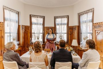  Traditionelle Herbsthochzeit in Navis: Maria & Paul im Tal der Liebe