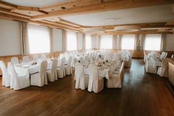 Sommerhochzeit in Kärnten - Foto & Filmreportage mit Drohnenaufnahmen