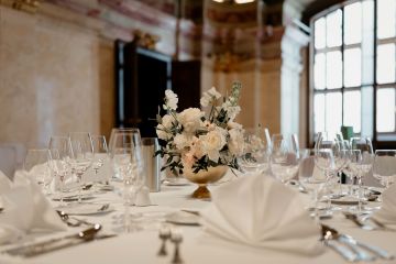 Elegante Hochzeit im Palais Niederösterreich in Wien