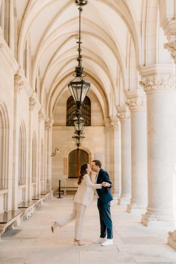 Intime Hochzeit im Rathaus Wien – romantische Kutschfahrt als Highlight