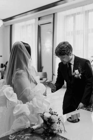 Frühlingshochzeit in Wien – festliche Feier fotografiert