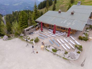 Boho-Berg-Hochzeit am Roßfeld