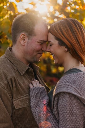Romantisches Paarshooting im Herbst