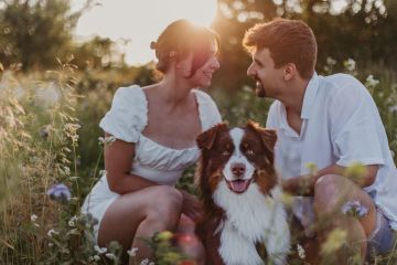 Sommerliches Paarshooting mit Hund