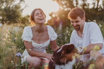 Sommerliches Paarshooting mit Hund