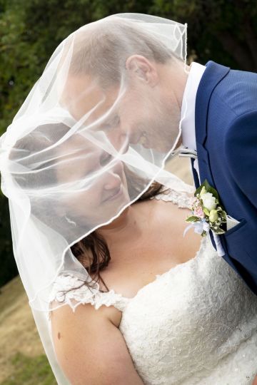 intime Hochzeit in den Weinviertler Weinbergen