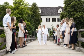 Traumhafte Standesamtliche Zeremonie im Schloss am Traunsee