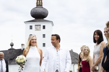 Traumhafte Standesamtliche Zeremonie im Schloss am Traunsee