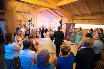 Hochzeitsparty am Unterkagererhof