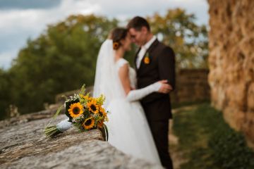 Als Hochzeitsfotograf auf der Burg Hohenrechberg – Eine Hochzeit persönlich, anders, unvergesslich