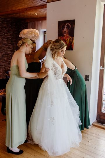 Sommerliche Wald-Hochzeit in Niederösterreich