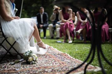 Wildromantische Hochzeitsfeier mit Festival-Feeling