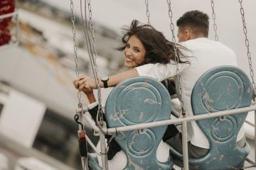 Außergewöhnliches Volksfest-Shooting in Ried: Farben, Lichter und pure Emotionen