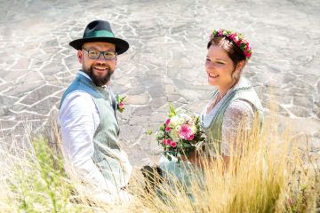 Hochzeit in Pinggau – mit Herz, Traktor und Sonnenschein