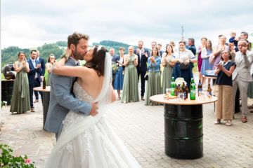 Bräuche, Emotionen und Wetterkapriolen – eine traditionelle Hochzeit in Zöbern