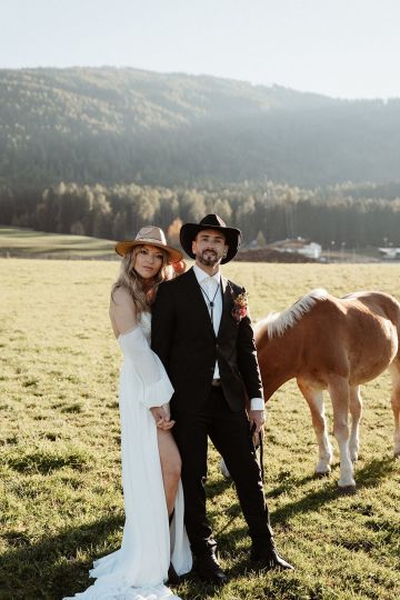 Destination Wedding in Südtirol | Cowboy Style Hochzeit mit Haflingern