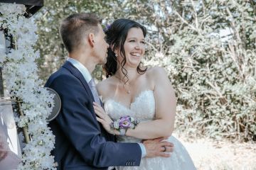 Romantische Sommerhochzeit in Deutsch Wagram 