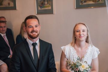 Standesamtliche Hochzeit in Niederösterreich – Emotionale Augenblicke voller Liebe