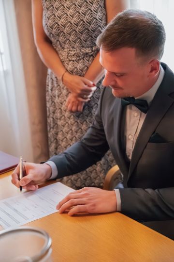 Standesamtliche Hochzeit in Niederösterreich – Emotionale Augenblicke voller Liebe