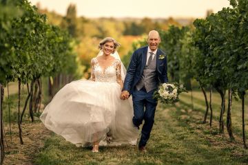 Emotionale Sommerhochzeit im Matrimonium Kollnbrunn zwischen Weinbergen