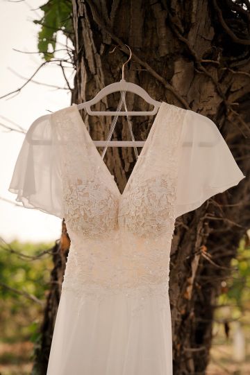 Minimalistische Sommerhochzeit im Weingut Klager – Sabrina & Irek