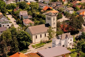 Sommerhochzeit in Klosterneuburg mit Feier im Berghotel Tulbingerkogel