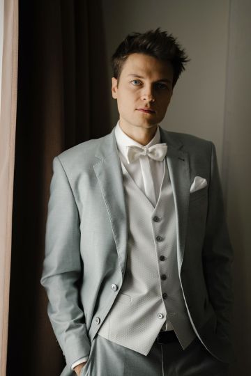 Minimalistische Herbsthochzeit im Stadlerhof Wilhering – Leonie & Victor