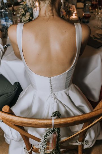 Sommerliche Farben & blühende Details | Die Hochzeit von Romina & Fabian