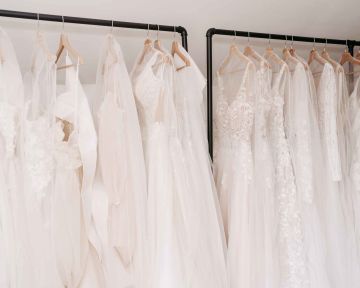Die Brautkleid-Anprobe: Wie ist der Ablauf?
