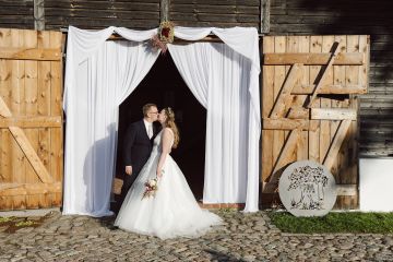 Rustic Wildflower Wedding in Brandenburg