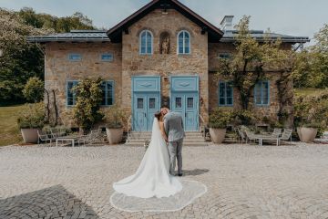 Black & White Hochzeit im Refugium Hochstrass