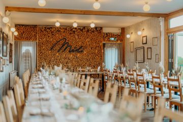 Emotionale Boho-Hochzeit im Wienerwald