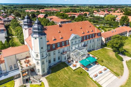 Kurzfristige Herbst-Hochzeit im SCHLOSS Fleesensee