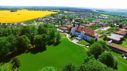 Kurzfristige Herbst-Hochzeit im SCHLOSS Fleesensee